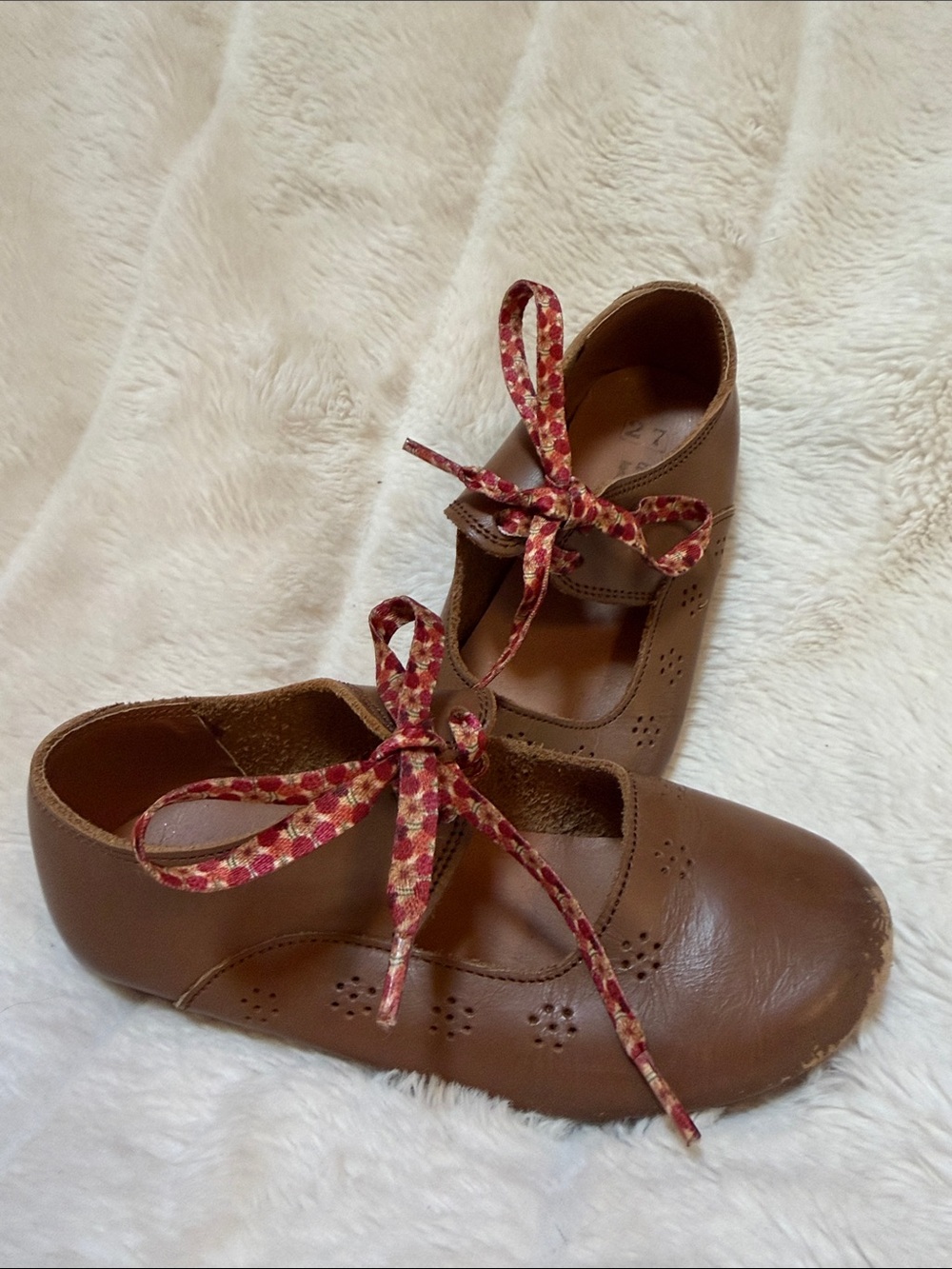 Brown Girls' Mary Jane Dress Shoes with Patterned Laces